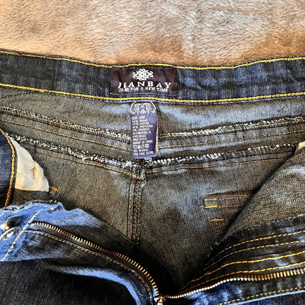 Dark Blue Women’s Capri’s - Classic Denim Style Size 22W - Picture 4 of 11